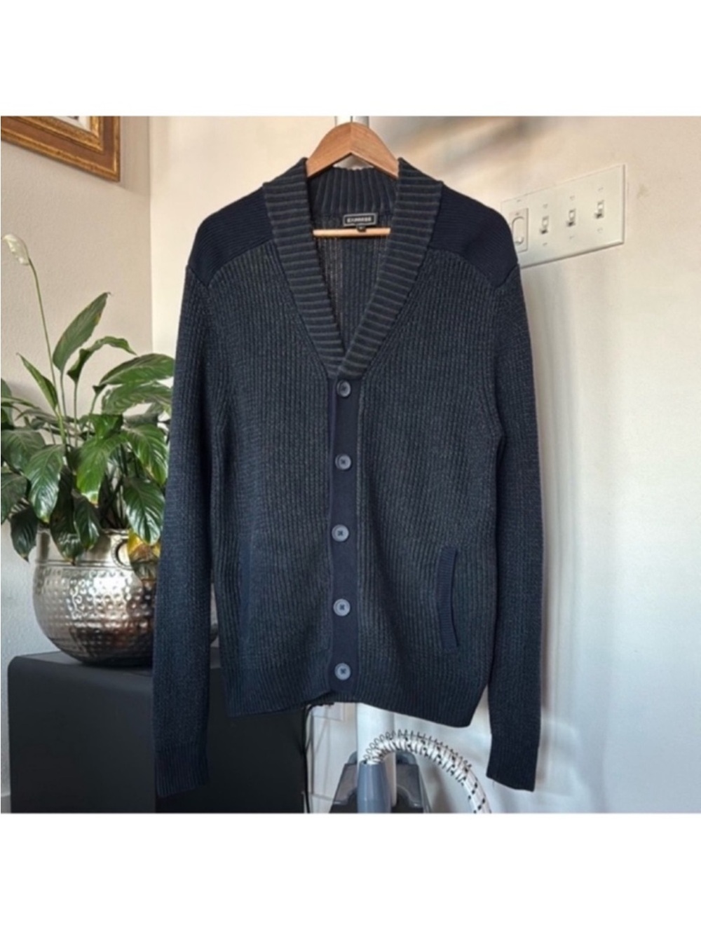 EXPRESS Mens Ribbed Knit Button Front Cardigan Sweater Sz L Navy Blue Fisherman